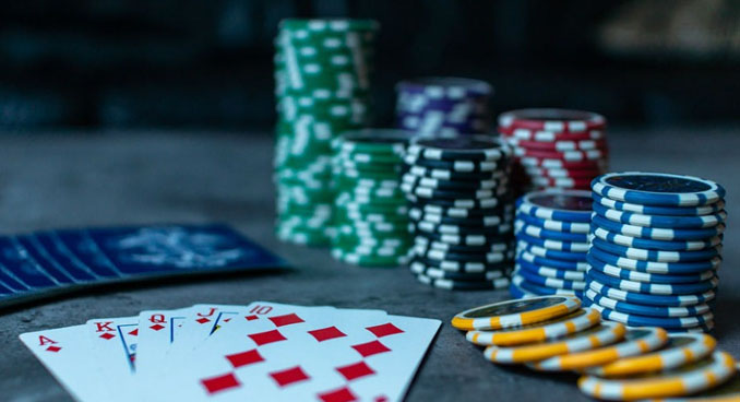 Pengalaman Berpura-pura Dalam Permainan Judi Poker Online